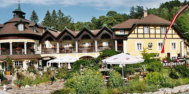 Durch die Fußboden- und Wandheizung von Variotherm wird das Raumklima im Raxalpenhof und dem dazugehörigem Wellnessbereich zum absoluten Wohlfühlklima.