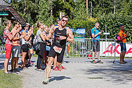 Variotherm Sportler Alex Hajszan feierte am 26. August beim Sprinttriathlon am Faaker seinen wohlverdienten Sieg. 